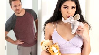 Latin teen stepsis Angel Gostosa had a crazy family sex fantasy