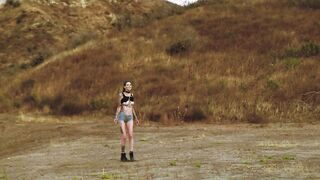 Hobbled Amazon walk in ravaged-up bondage predicament