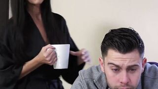 India Summer's trimmed beaver is drilled by her gifted stepson
