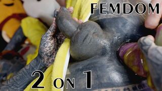 Anuskatzz, Missflora, & Lilylu have some cosplay assfucking fisting fun