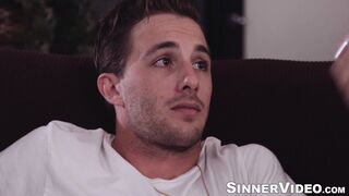 Huge tits Reagan Foxx gets fucked after seducing his sexy stepson Lucas Frost