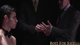 Twink Eli Bennet rides & bounces on the hard big dick of daddy Lance Charger