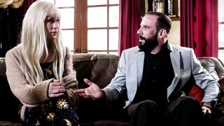 Huge dick step daddy reunites with t-girl stepdaughter by pounding her