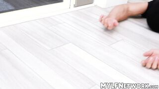 Muscular robber Johnny Castle hit hard the creamy snatch of big titted wife Phoen