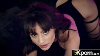 5KPORN Tight Liv Goes Wild For Prick