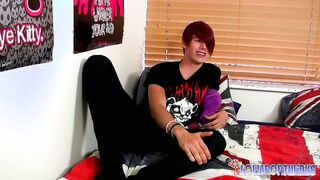 LollipopTwinks: Big Cock Twink Rhys Casey Jacks Off Hard Pleasuring His Uncut Me