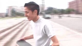 Charming latina skater twink Juan Carlos enjoys wanking his shaft