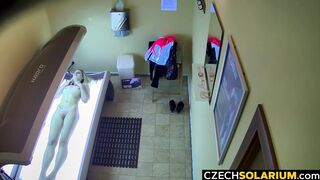 Tanning Booth Ass Peaky