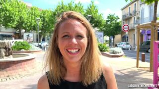 Julie, 30 years old, executive secretary in Lyon!