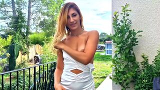 Stella, 29, in the heart of the matter!