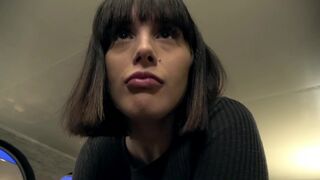 Alyson, 19, waitress at Nippon in Aubagne!