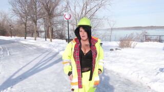 Eva, 26 years old, Quebecois tease!